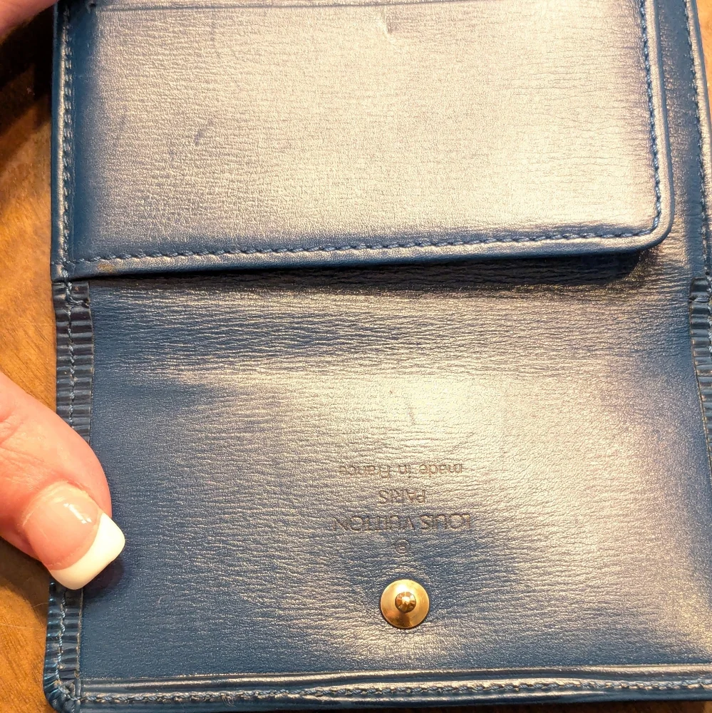 Louis Vuitton Blue Epi Leather Trifold Wallet(Price Is Firm)